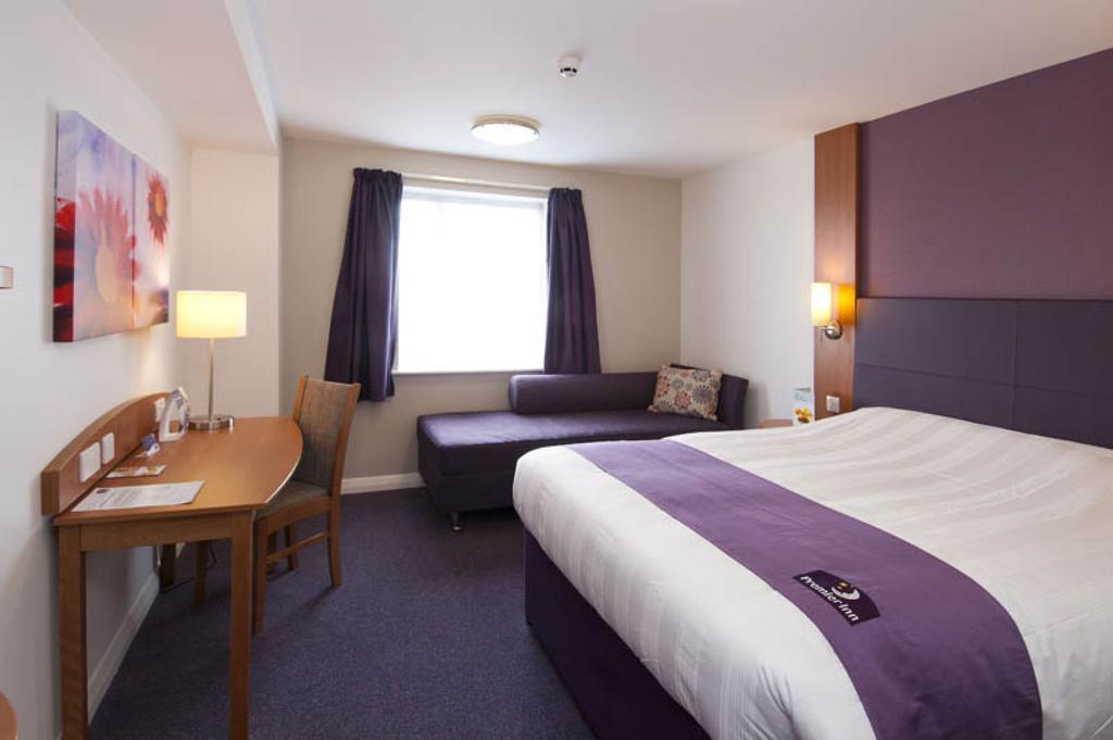 Premier Inn Hatfield Δωμάτιο φωτογραφία