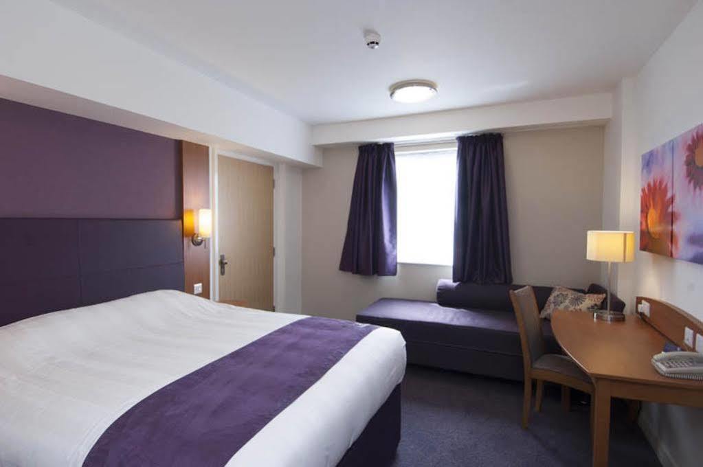 Premier Inn Hatfield Εξωτερικό φωτογραφία